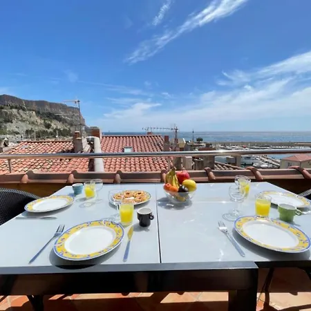 La Perle De - Terrace With Sea View דירה *